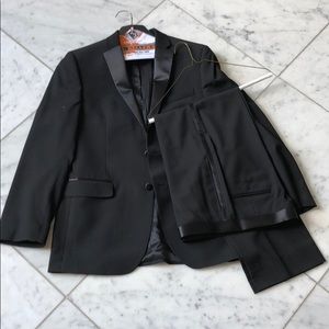 Black Tuxedo Kids 20R